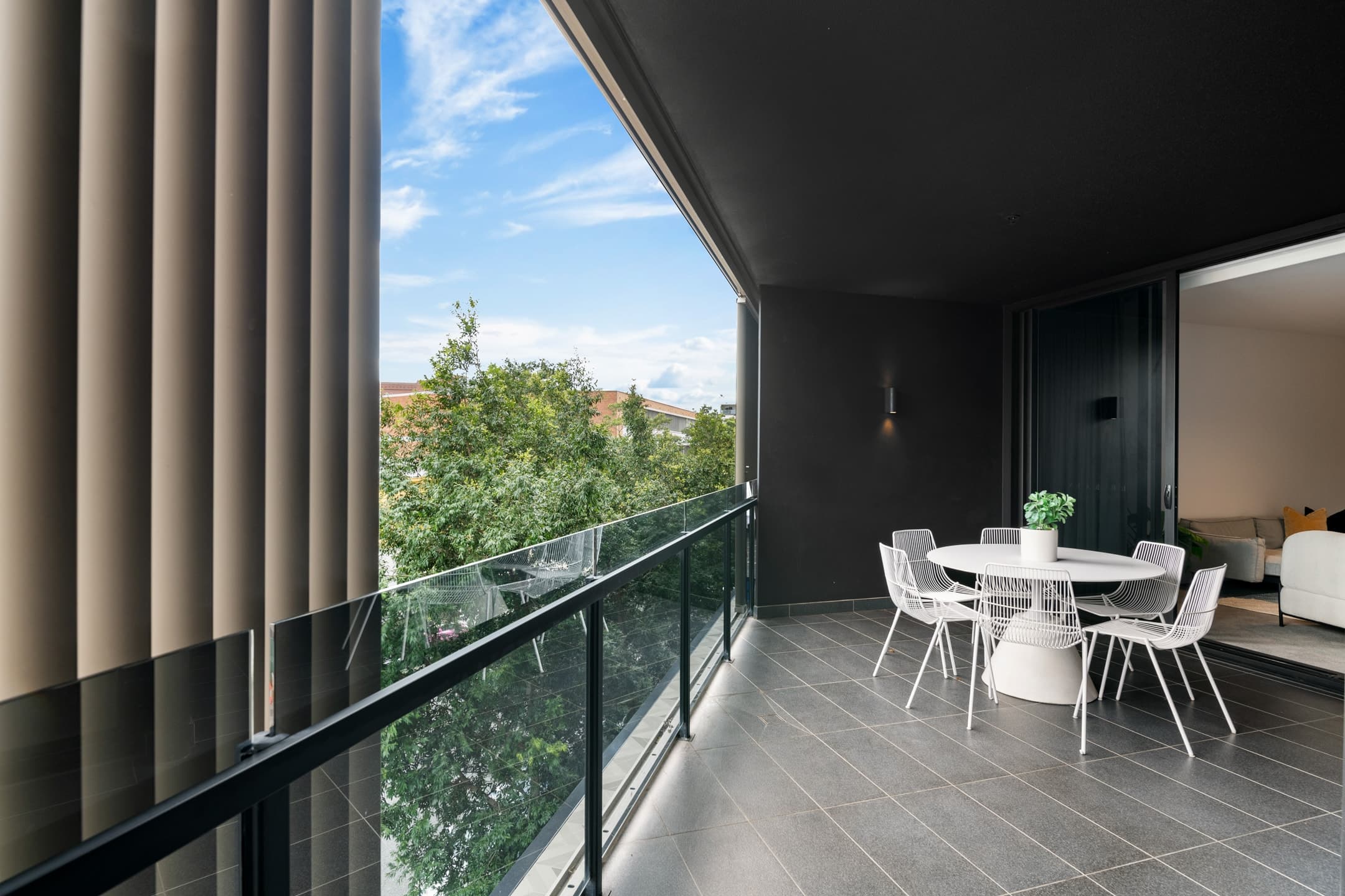 306/20 Wyandra Street, Newstead - Thumbnail 2