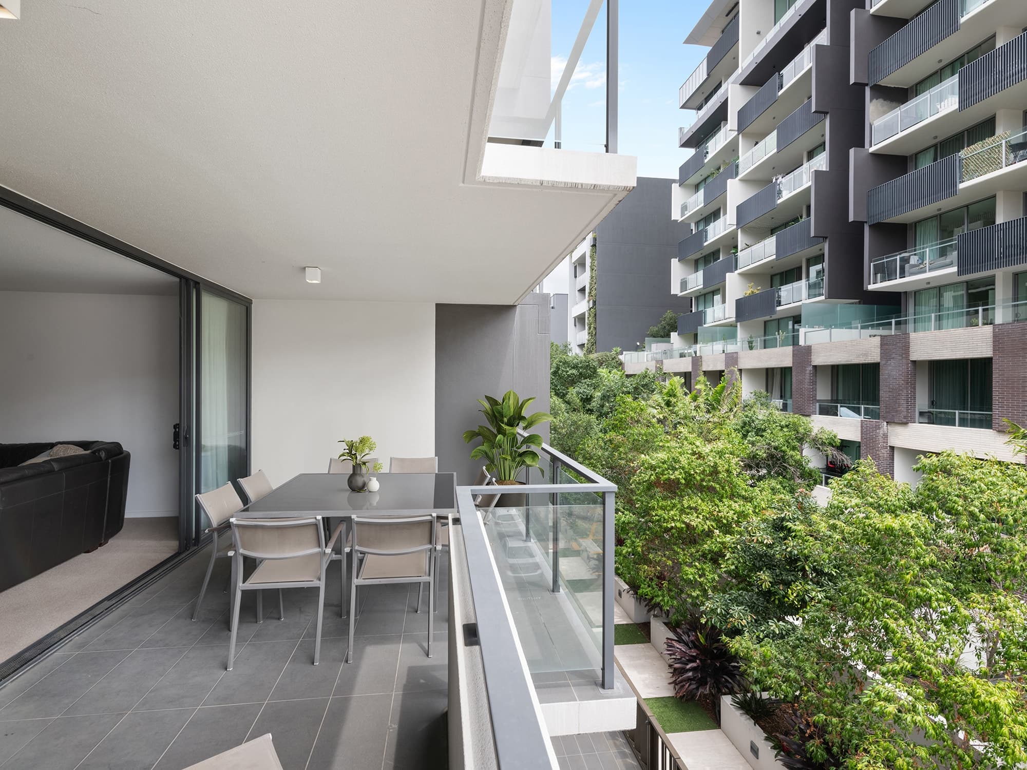 317/38 Helen Street, Teneriffe - Thumbnail 2