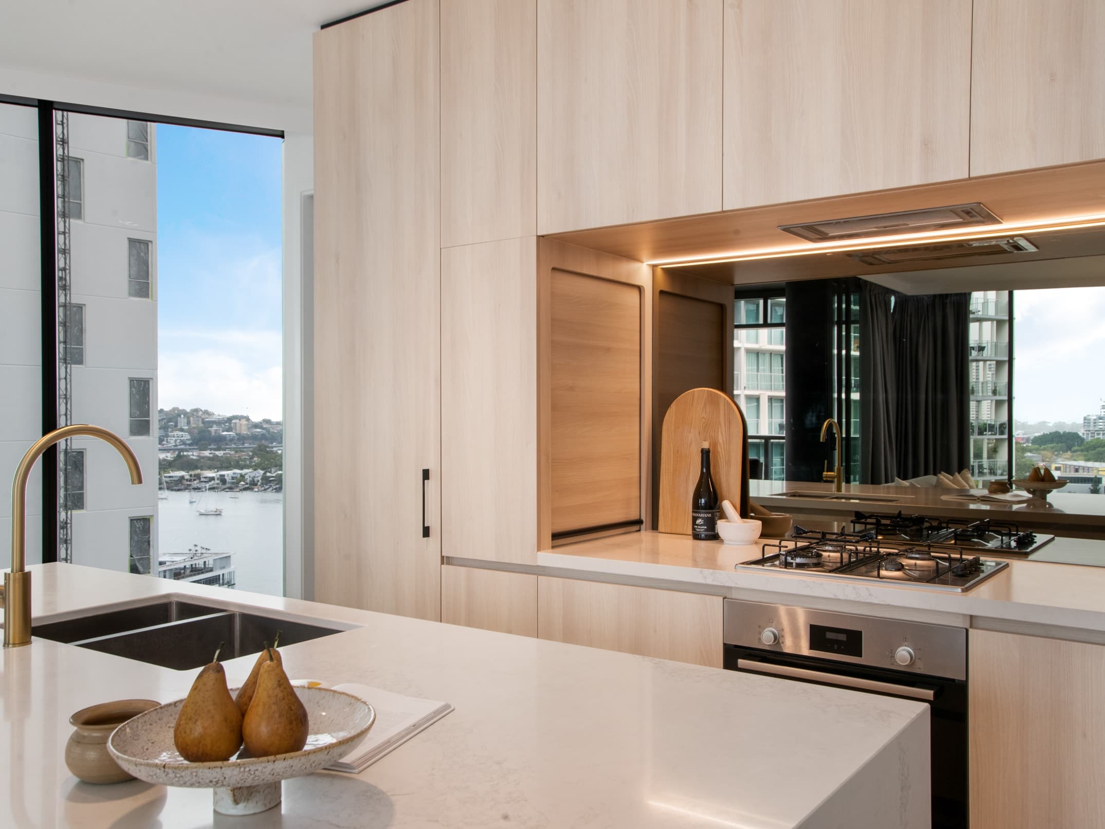 1405/20 Festival Place, Newstead - Thumbnail 2