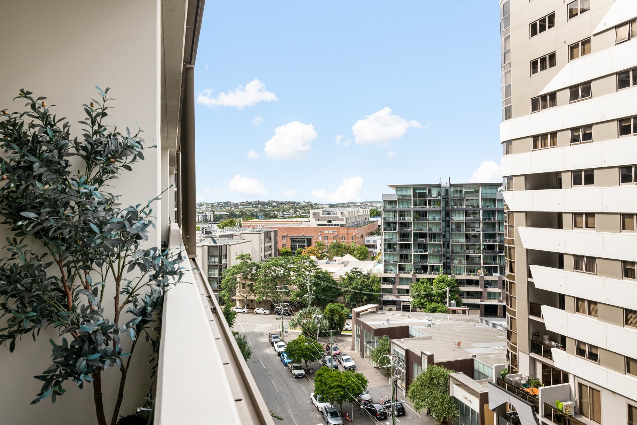 704/18 Longland Street, Newstead - Thumbnail 5