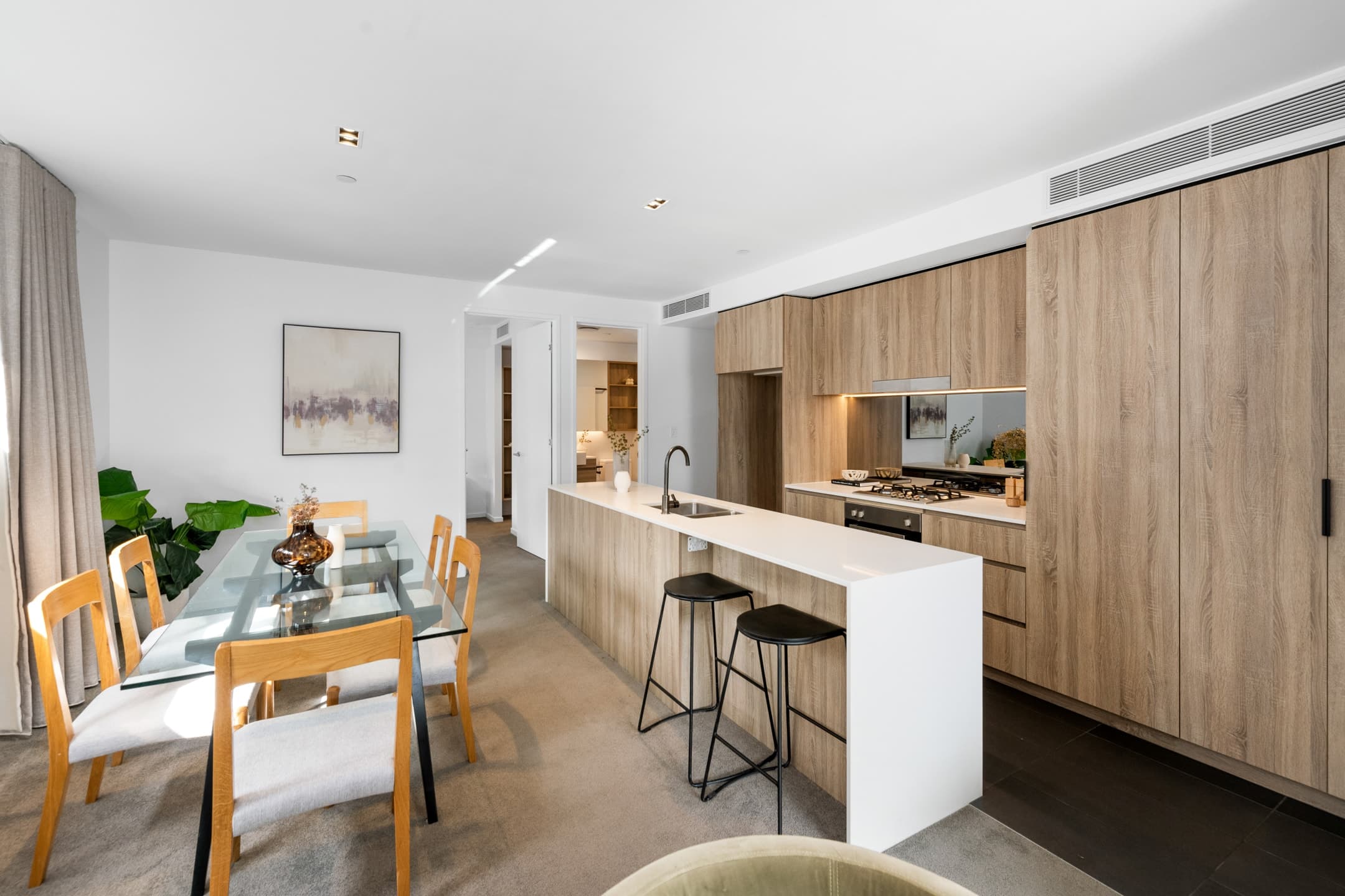 605/20 Wyandra Street, Newstead - Thumbnail 2