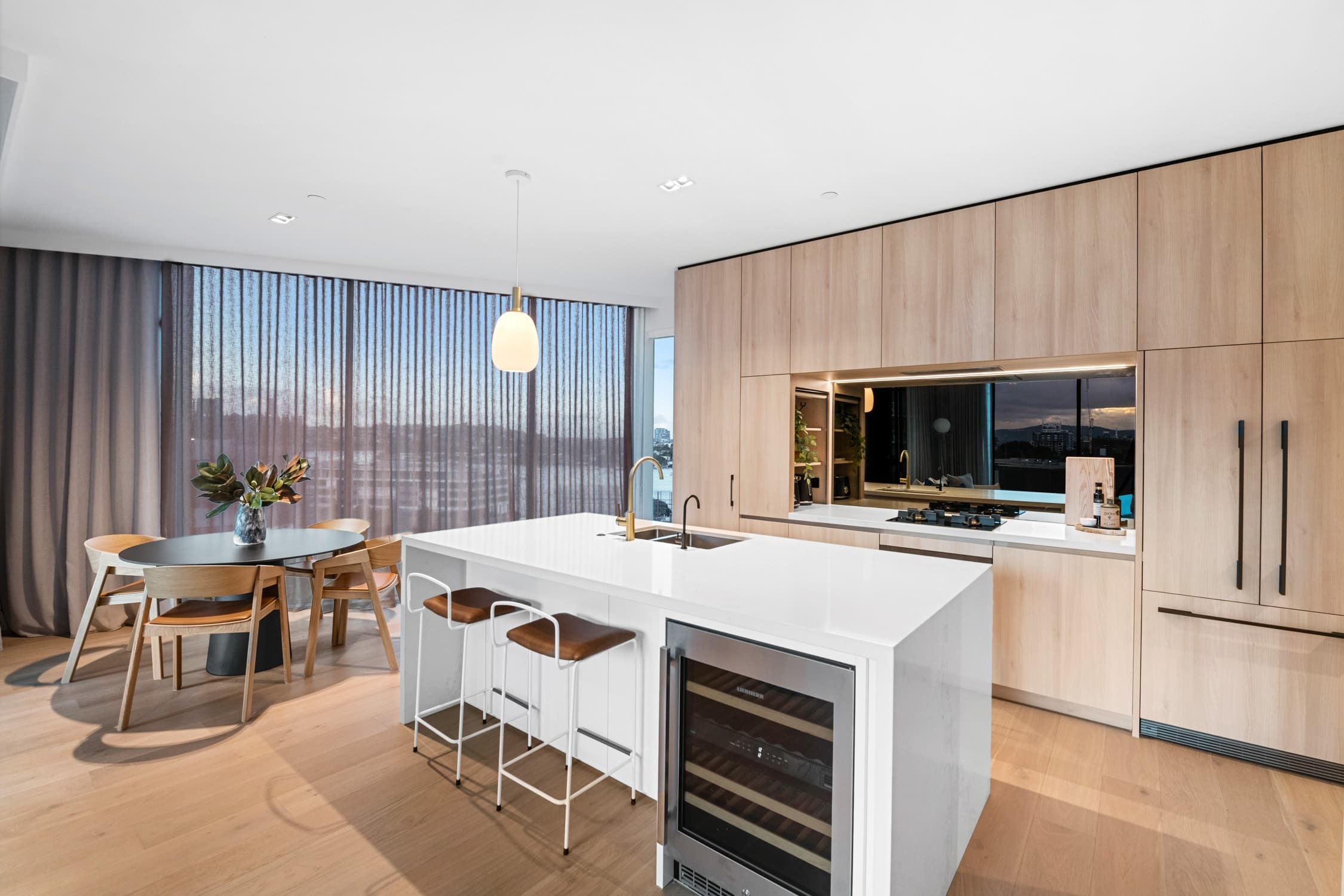 805/20 Festival Place, Newstead - Thumbnail 3