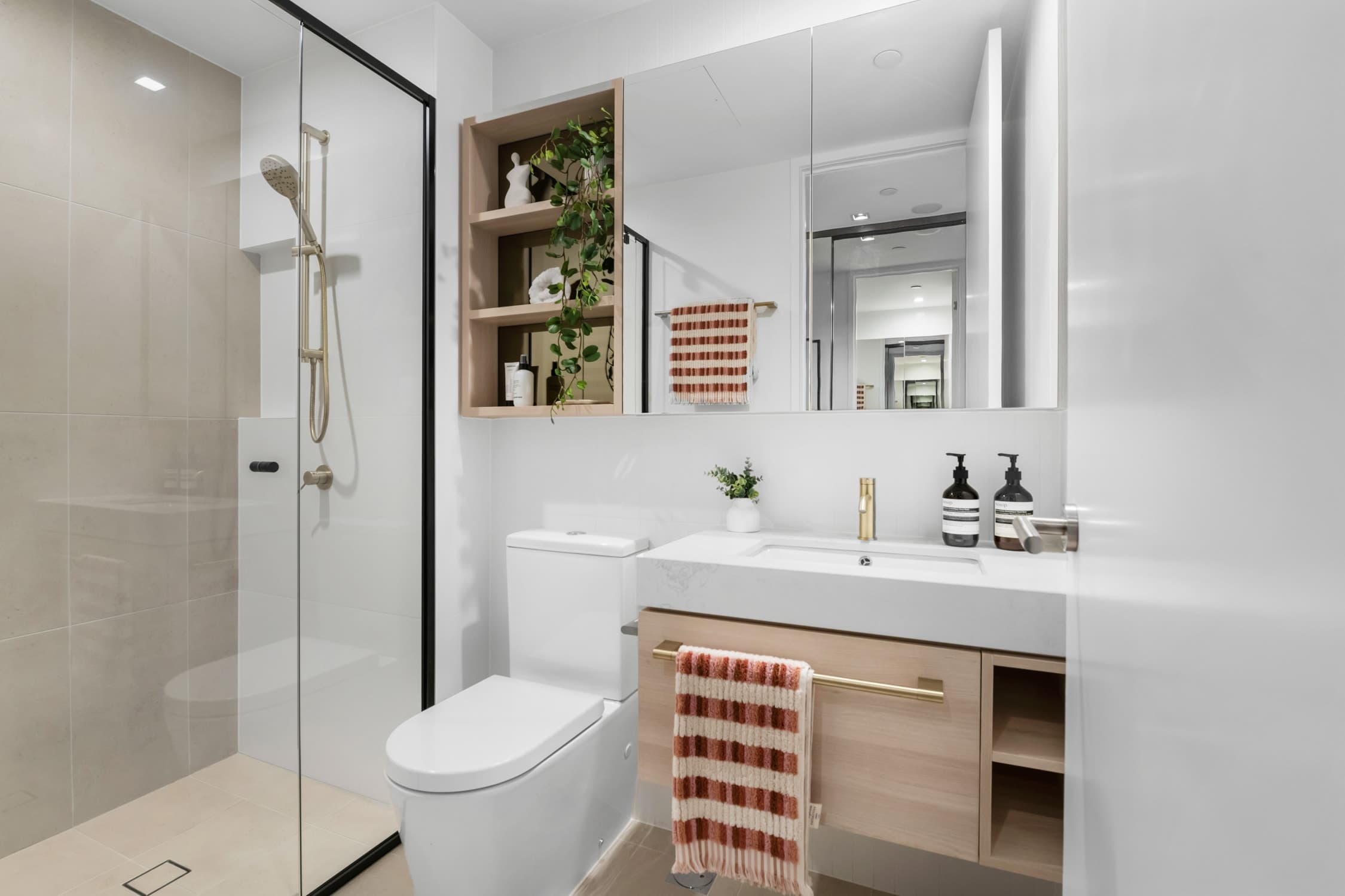 805/20 Festival Place, Newstead - Thumbnail 7