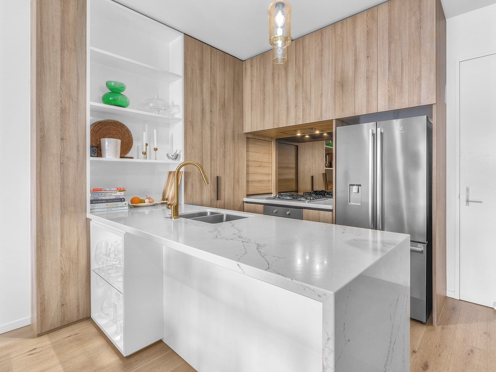 1404/18 Longland Street, Newstead - Thumbnail 3
