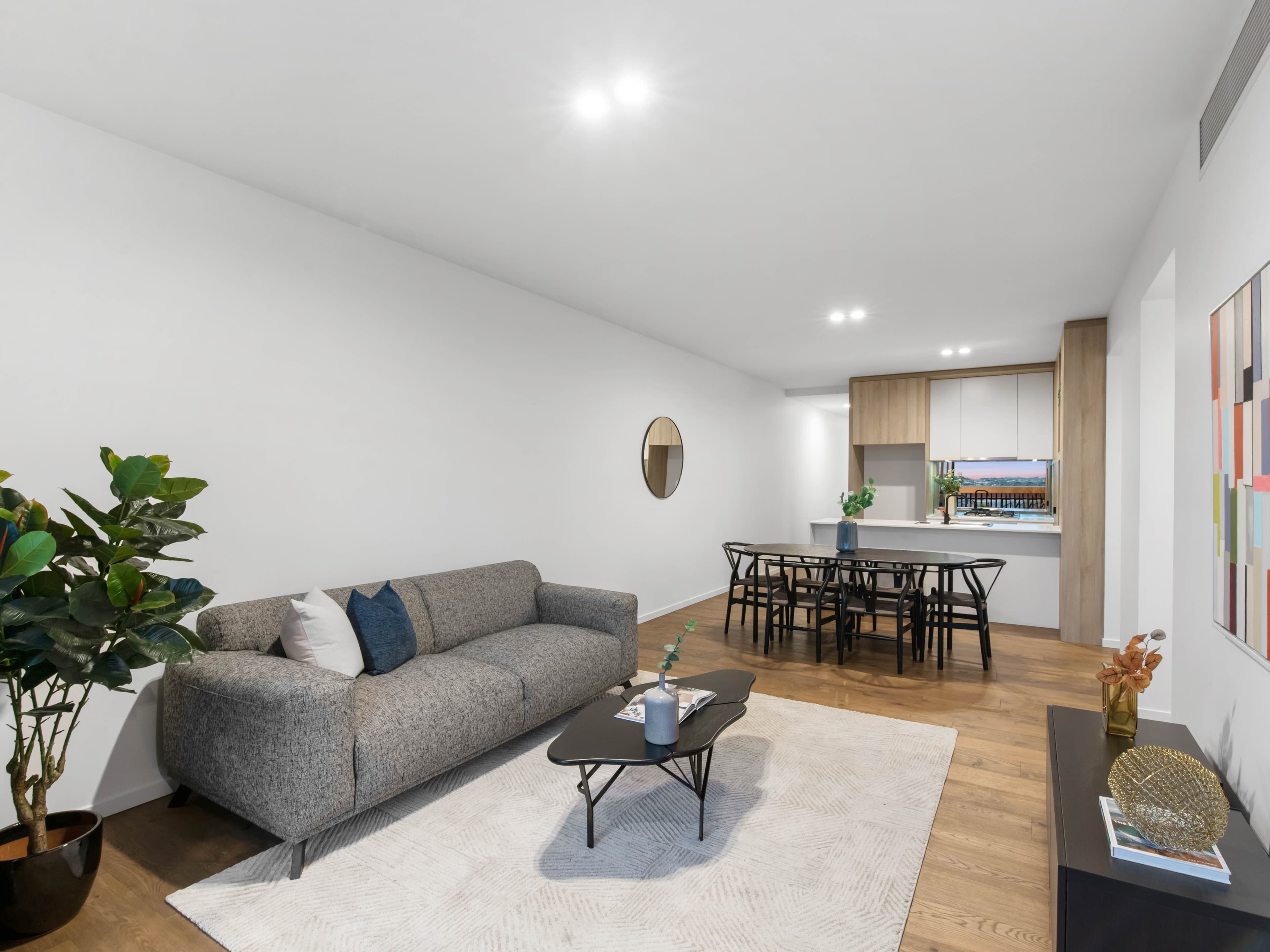 904/43 Wyandra Street, Teneriffe - Thumbnail 2