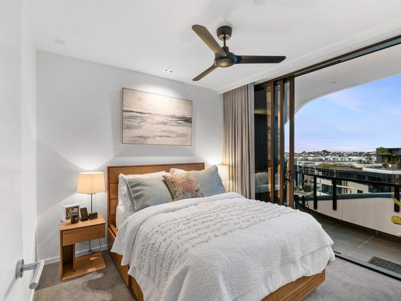 1002/20 Wyandra Street, Newstead - Thumbnail 8