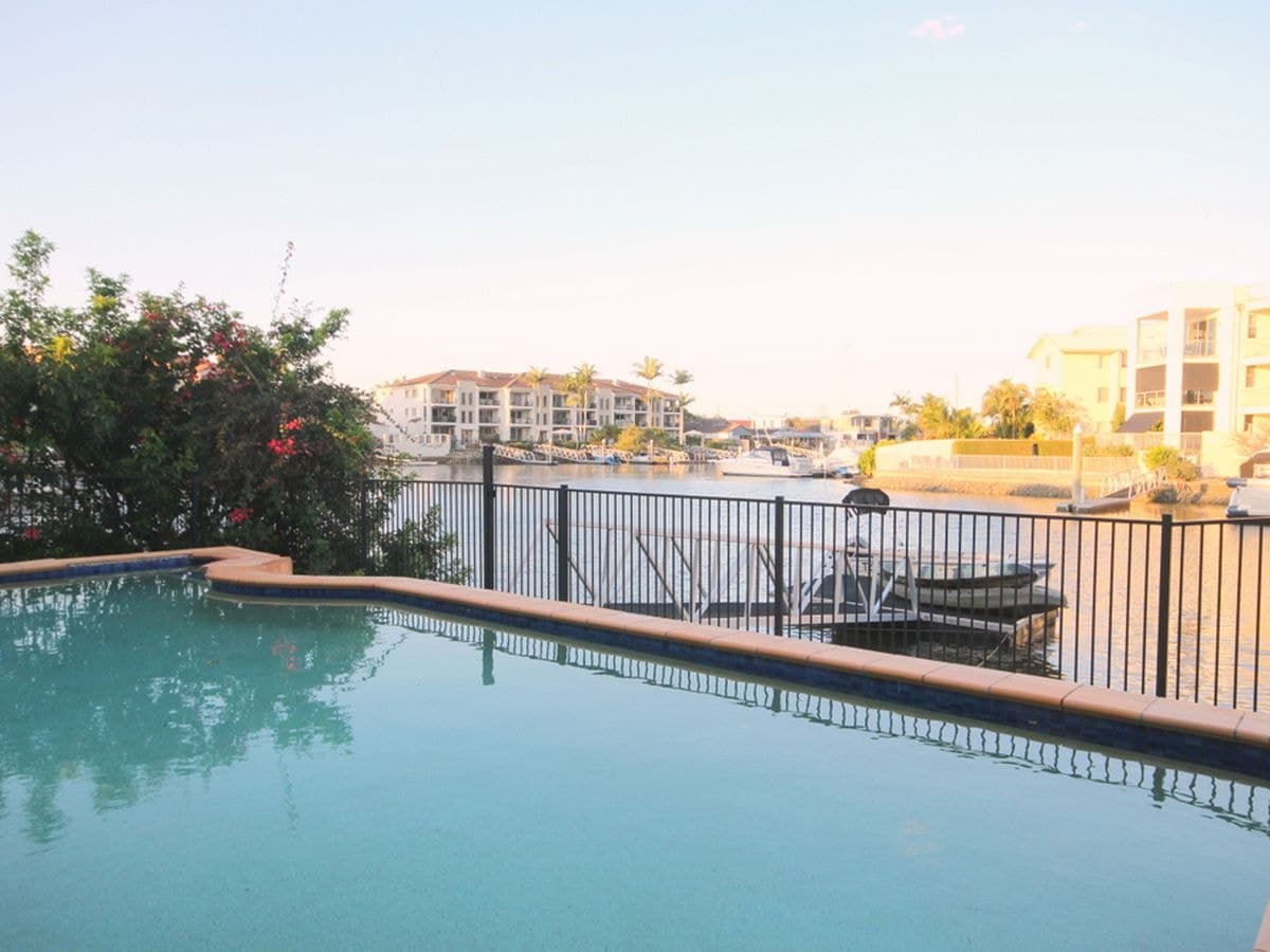 79 Bayview Street, Runaway Bay, Runaway Bay - Thumbnail 3