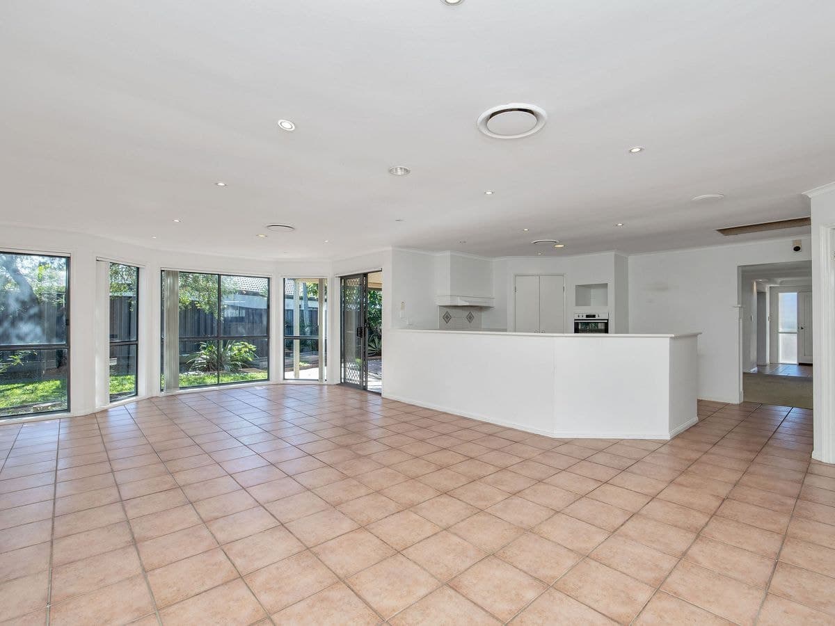 5 Mustique Court, Burleigh Waters, Burleigh Waters - Thumbnail 7