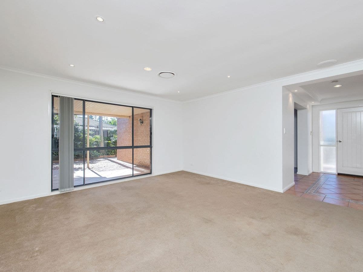5 Mustique Court, Burleigh Waters, Burleigh Waters - Thumbnail 8