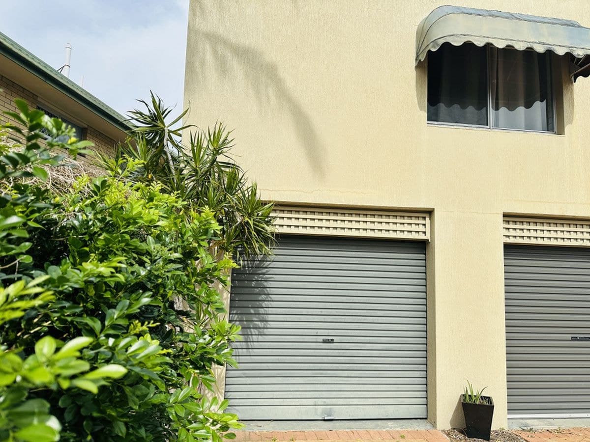 1 / 79 BAYVIEW STREET, Runaway Bay, Runaway Bay - Thumbnail 5