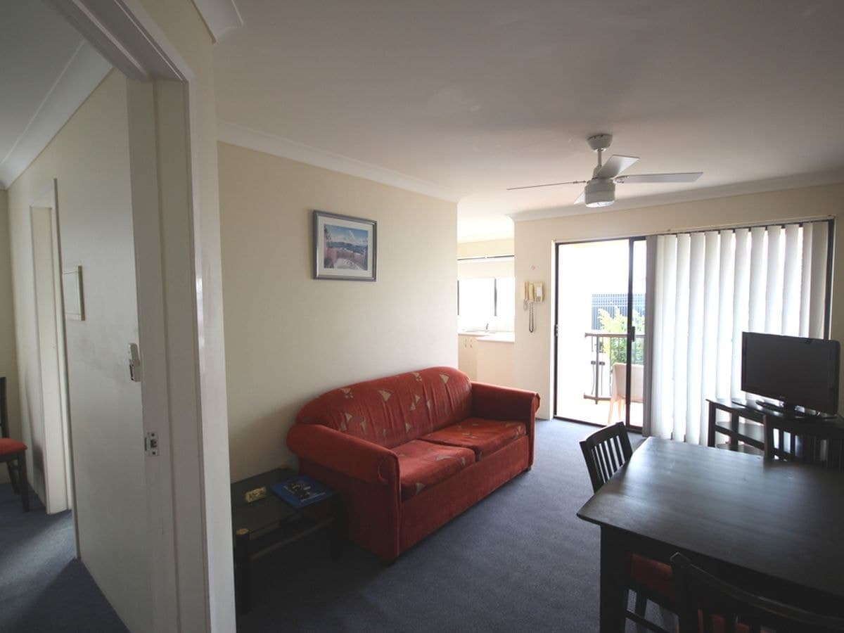 39 / 54 Stanhill Drive, Surfers Paradise, Surfers Paradise - Thumbnail 3