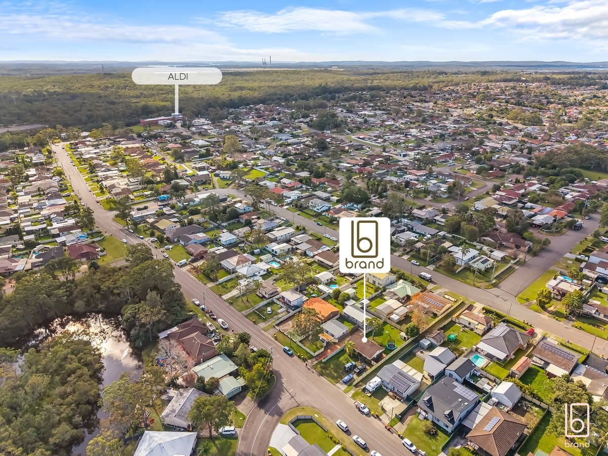 27 McKellar Boulevard, Blue Haven, Blue Haven - Image 1