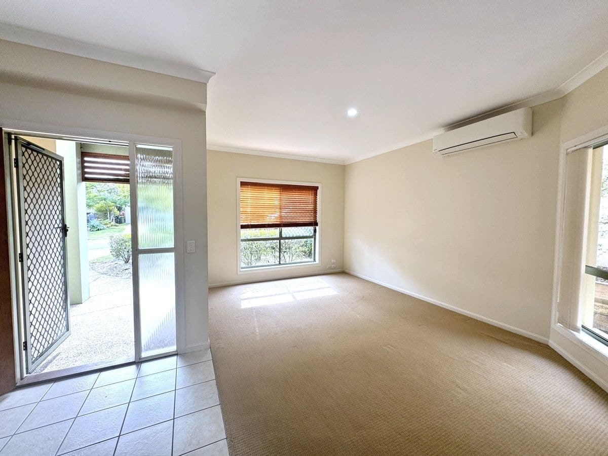 16 Geraldton Drive, Varsity Lakes, Varsity Lakes - Thumbnail 4