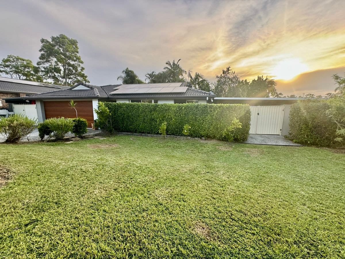 5 Ashburton Close, Arundel, Arundel - Image 1
