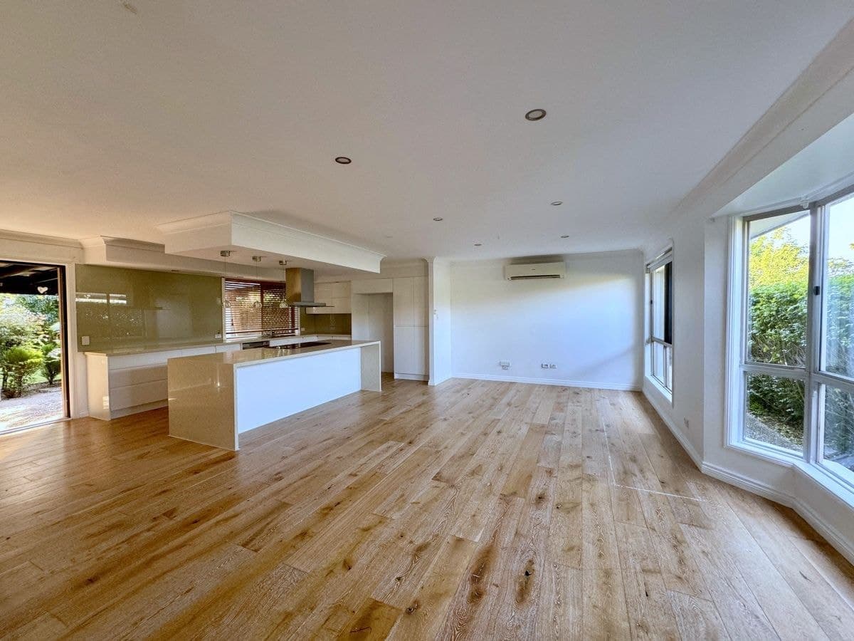 5 Ashburton Close, Arundel, Arundel - Thumbnail 2