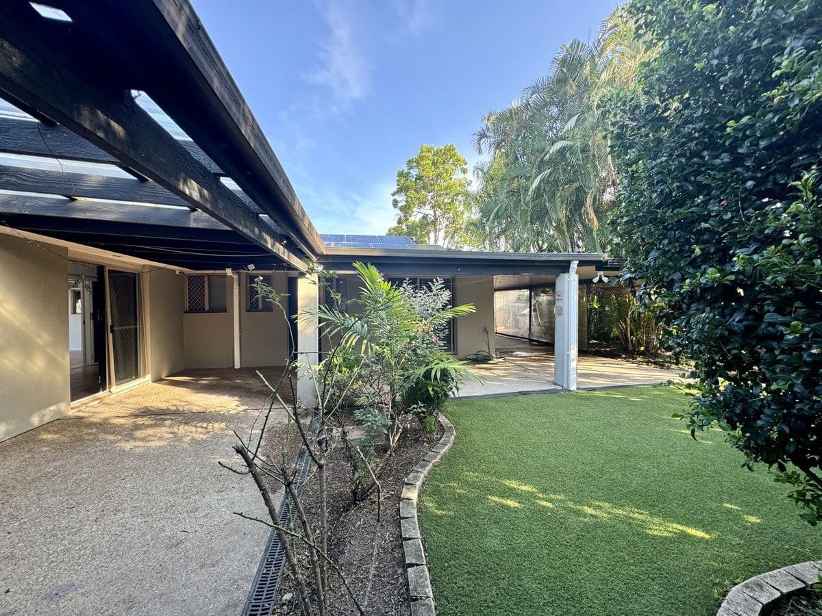 5 Ashburton Close, Arundel, Arundel - Thumbnail 4