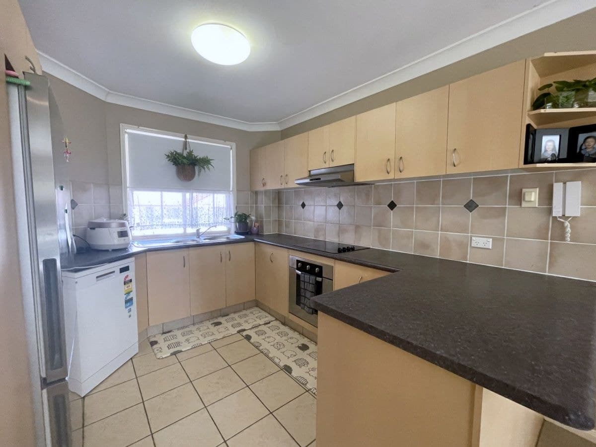 3 / 96 Pohlman Street, Southport, Southport - Thumbnail 6