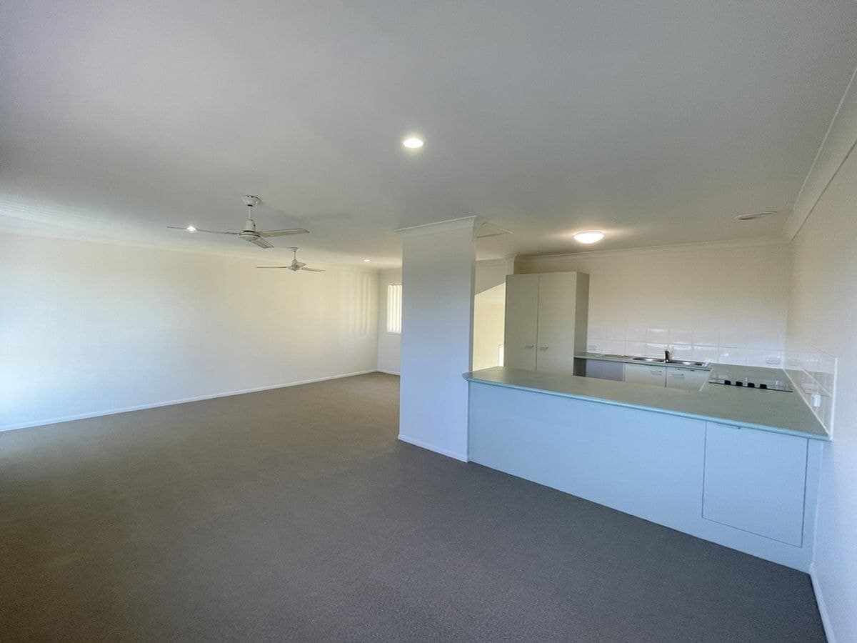 2028 / 6 Crestridge Crescent, Oxenford, Oxenford - Thumbnail 6
