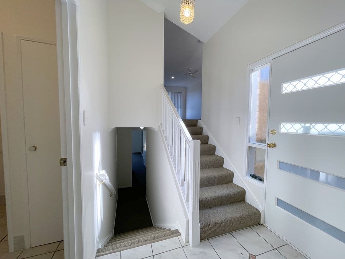 2028 / 6 Crestridge Crescent, Oxenford, Oxenford - Thumbnail 8