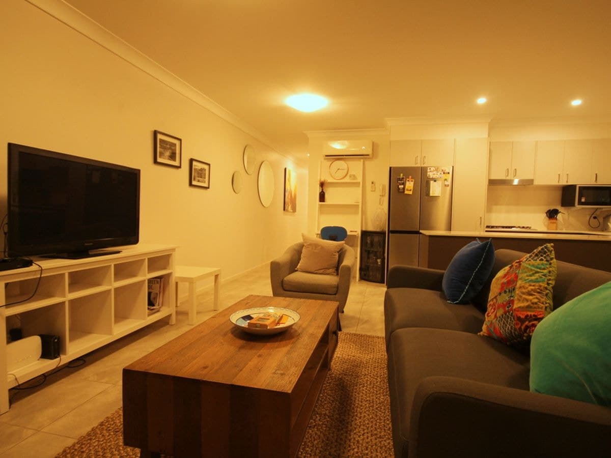 6 / 5 Springwood Street, Mount Gravatt East, Mount Gravatt East - Thumbnail 3