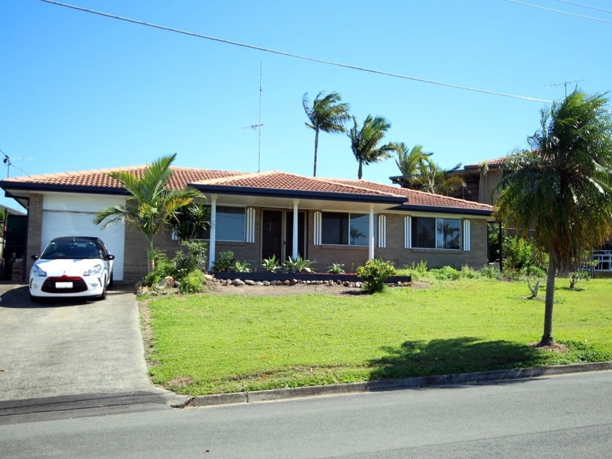 4 Bixa St, Southport, Southport - Thumbnail 2