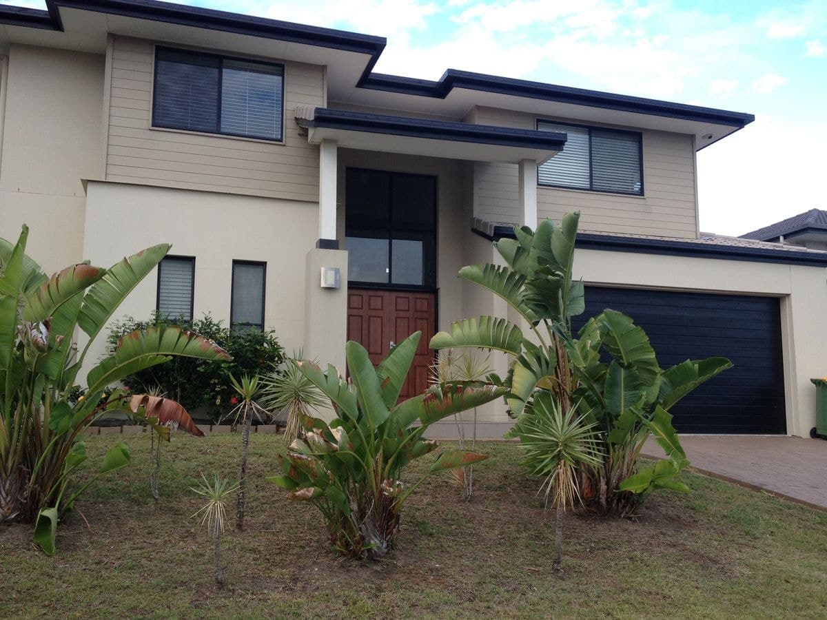 17 Rainlily Crescent, Upper Coomera, Upper Coomera - Thumbnail 2
