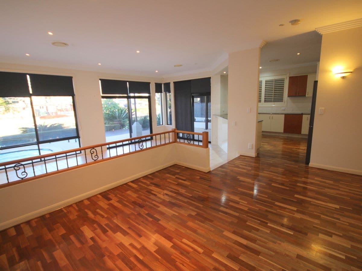 2 / 21 VESPA CRESCENT, Surfers Paradise, Surfers Paradise - Thumbnail 7