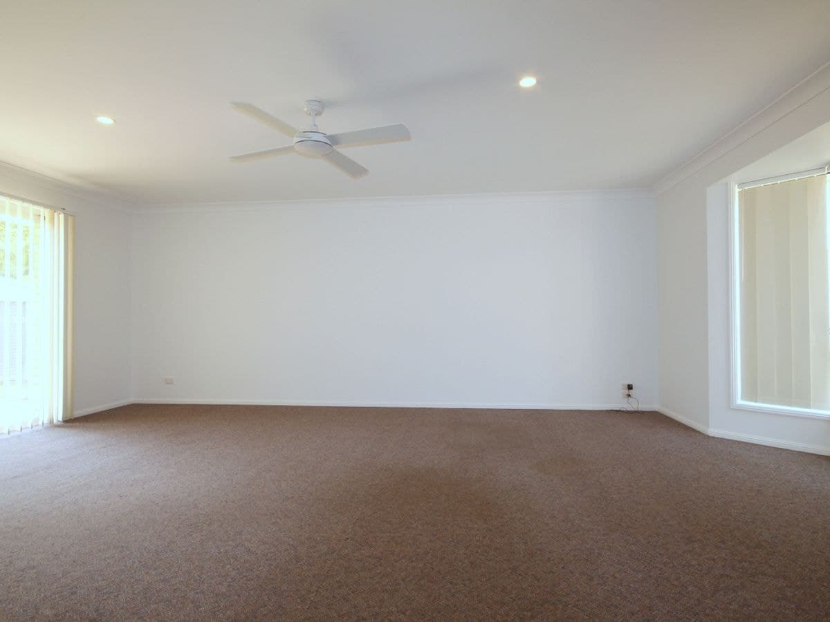 67 HICKEY WAY, Carrara, Carrara - Thumbnail 7
