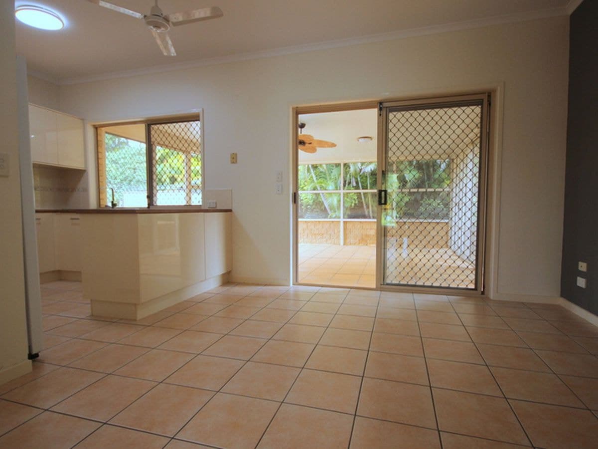 24 Polynesia Avenue, Pacific Pines, Pacific Pines - Thumbnail 6