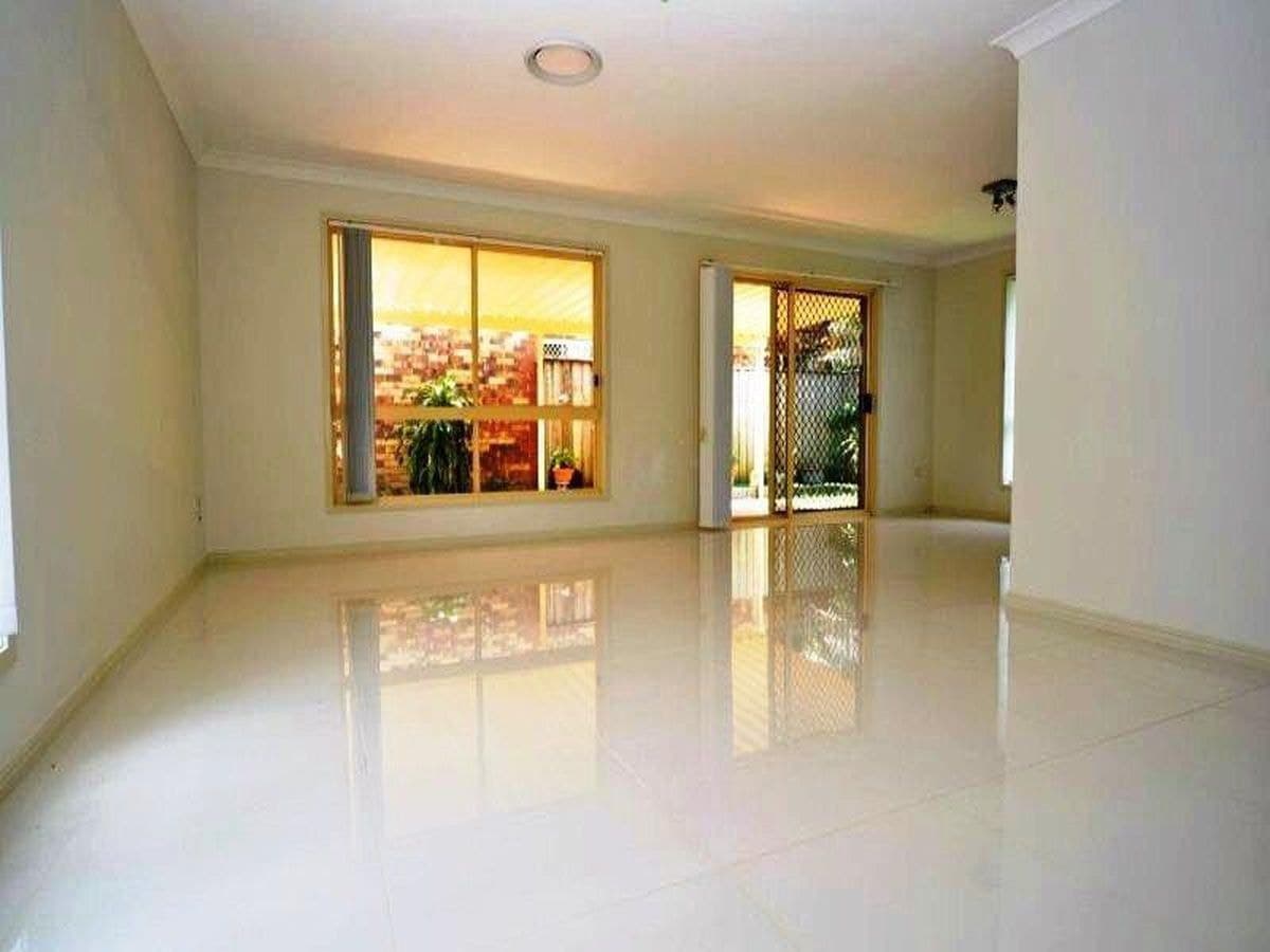 16 Trade Winds Drive, Helensvale, Helensvale - Thumbnail 3