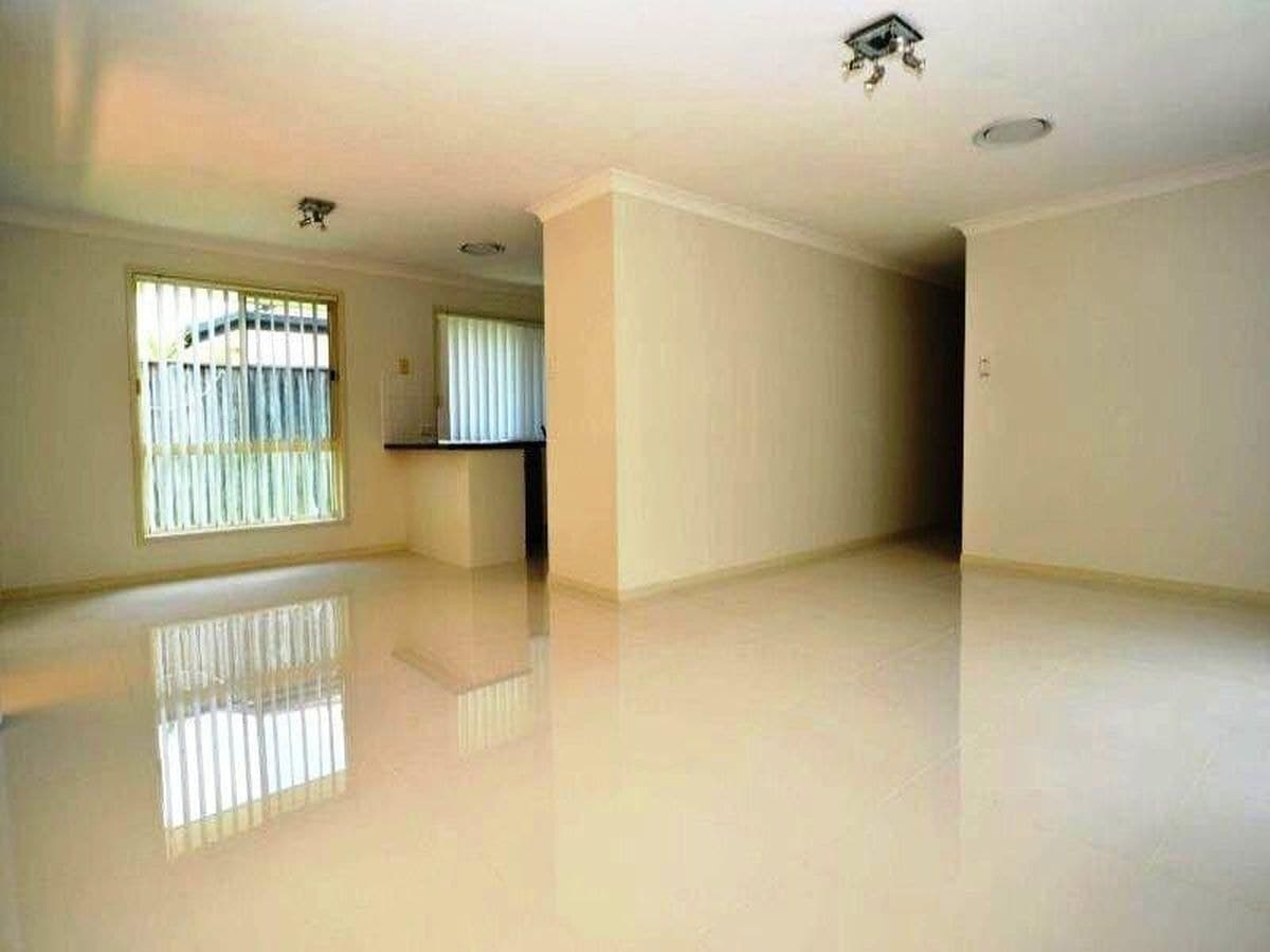 16 Trade Winds Drive, Helensvale, Helensvale - Thumbnail 5