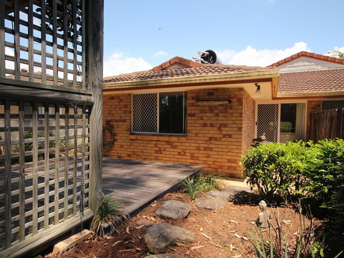 7 Corunna Crescent, Ashmore, Ashmore - Thumbnail 4