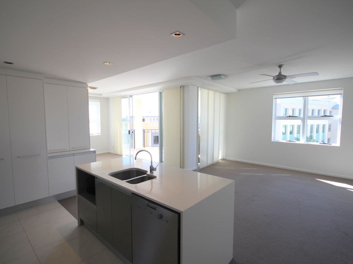 3059 / 3029 Bella Vue, The Boulevard, Carrara, The Boulevard - Thumbnail 2