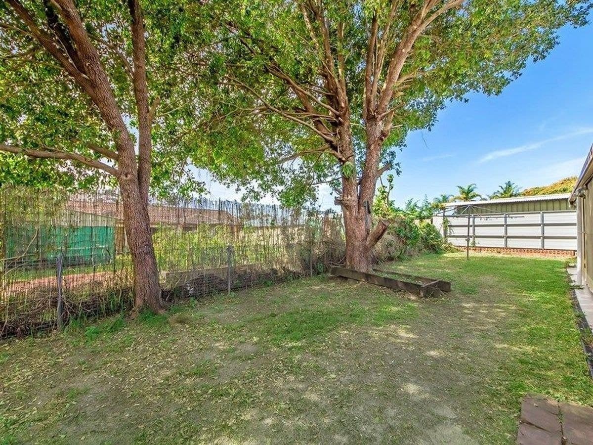 9 Woomera Cres, Southport, Southport - Thumbnail 3