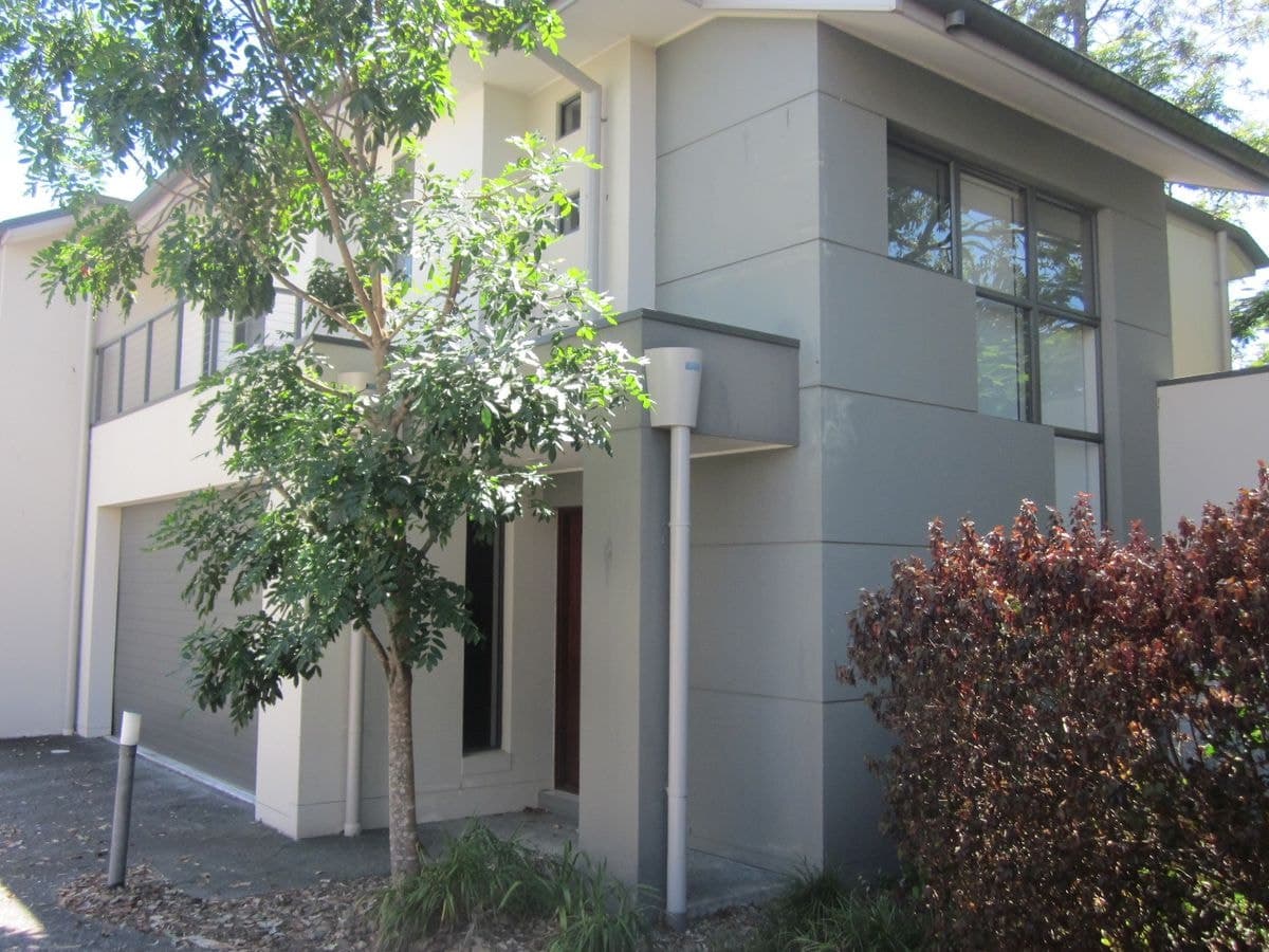 1 / 75 Benowa Road, Southport, Southport - Image 1