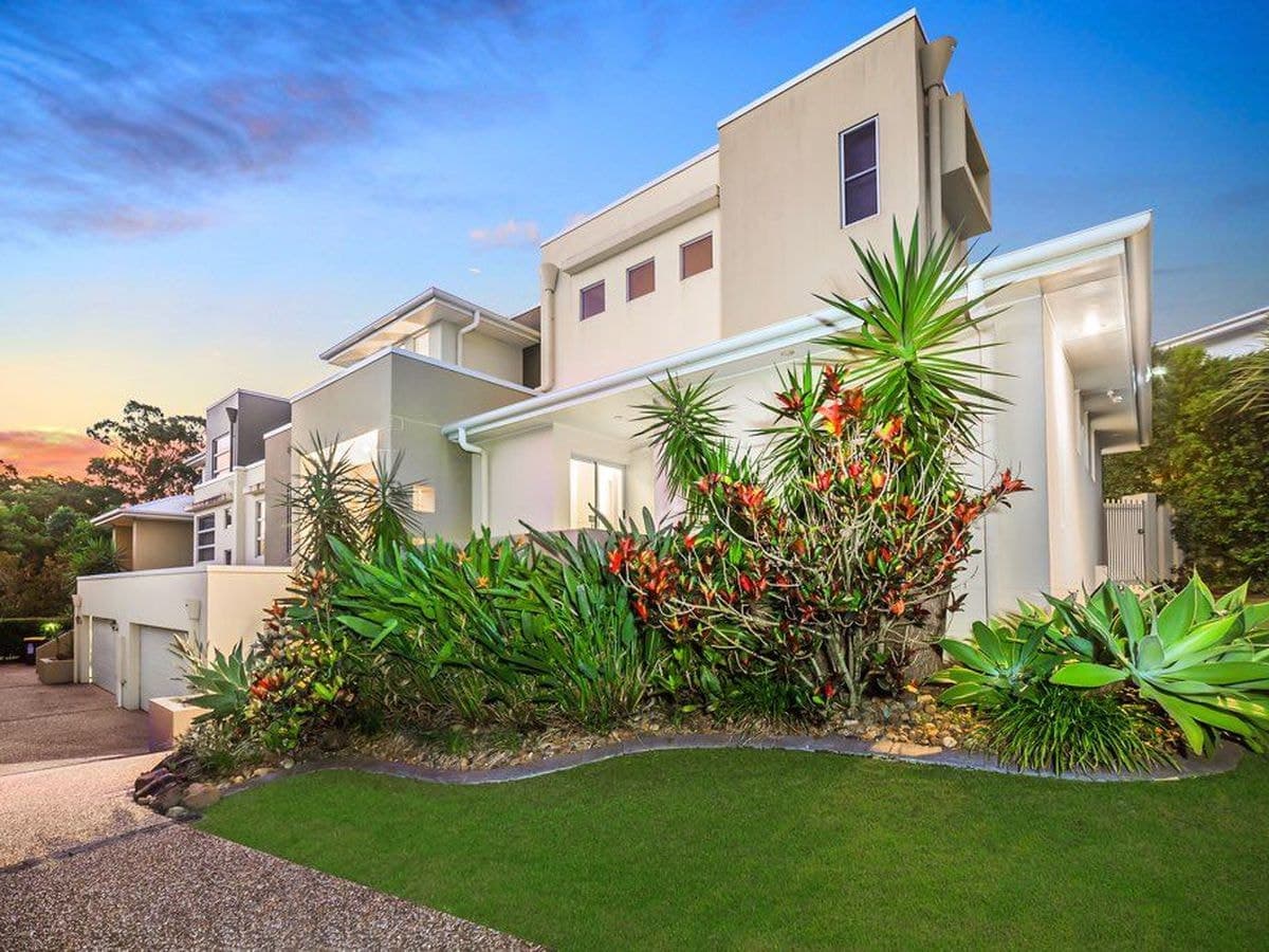 Royal Pines,  CIRCA VISTA DRIVE, Benowa, Circa Vista Drive - Thumbnail 2