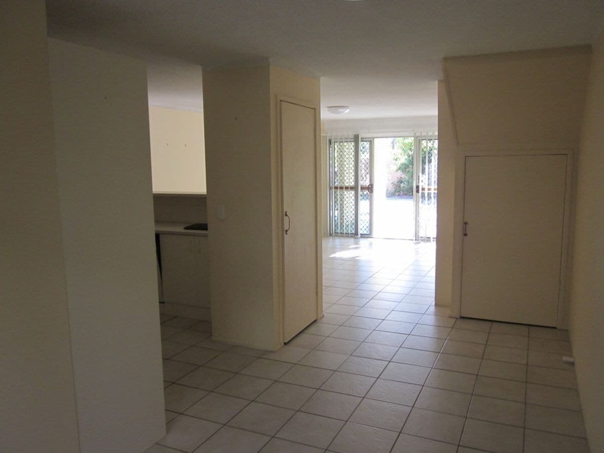 15 Sonia Street, Mermaid Waters, Mermaid Waters - Thumbnail 6