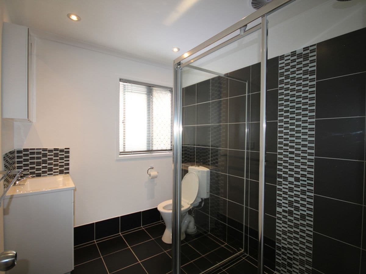 2 / 33 Corunna Cres, Ashmore, Ashmore - Thumbnail 7