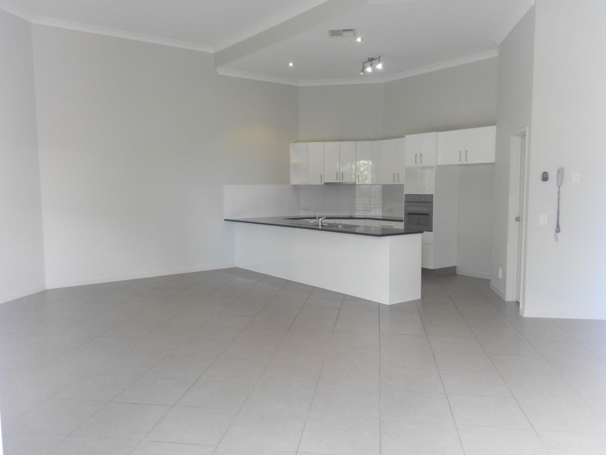 7014A The Boulevard Dve - Royal Pines , Benowa, Benowa - Thumbnail 3