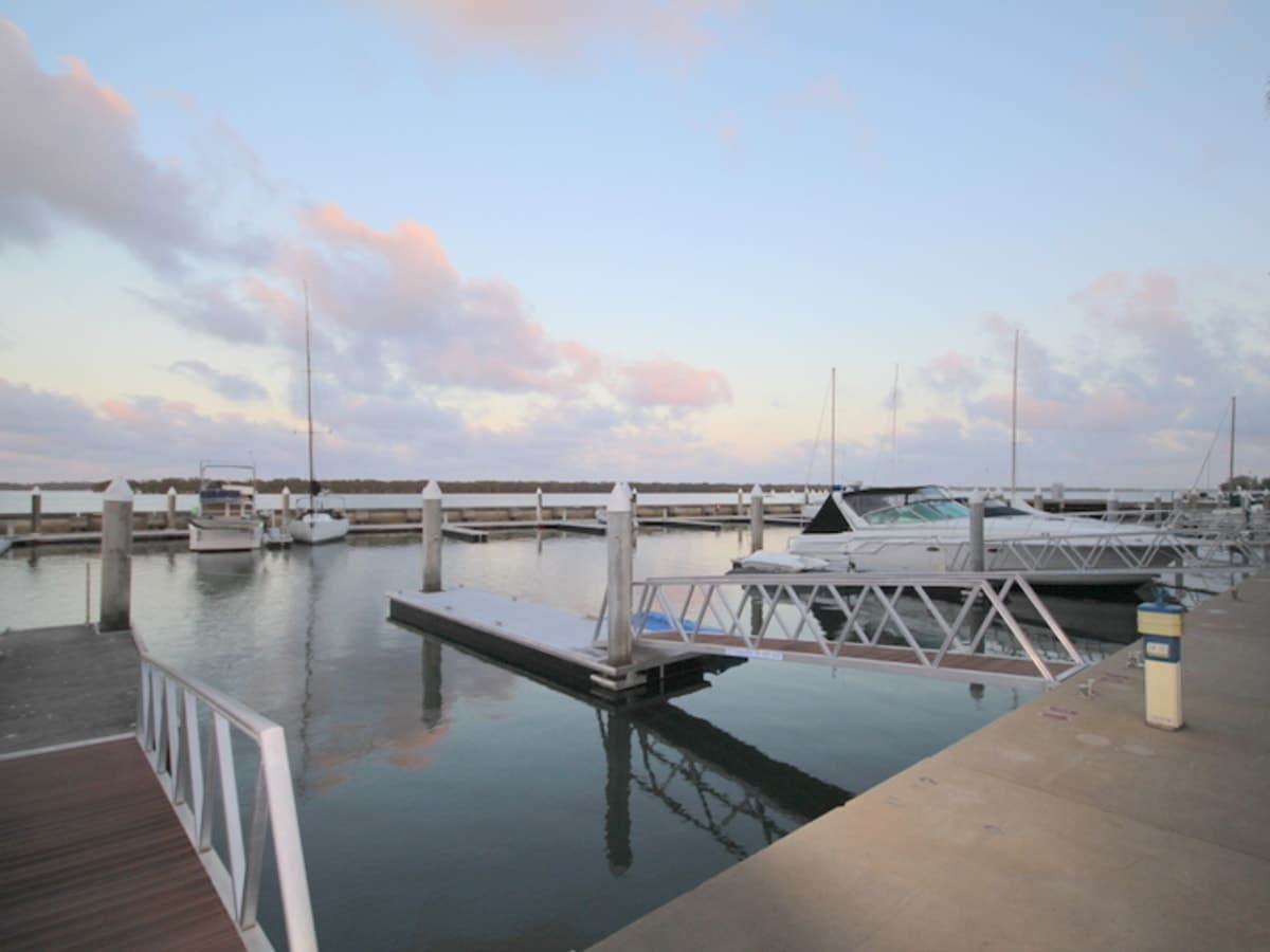 34 / 3 Marina Crescent, Runaway Bay, Runaway Bay - Thumbnail 4