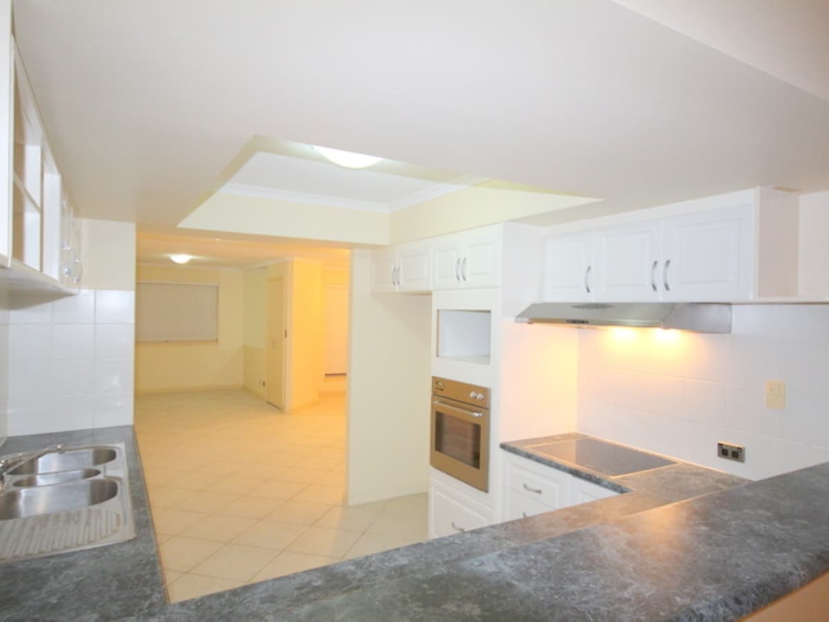 34 / 3 Marina Crescent, Runaway Bay, Runaway Bay - Thumbnail 7