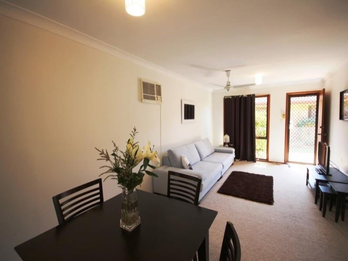 60 / 37 St Kevins Ave, Benowa, Benowa - Thumbnail 2