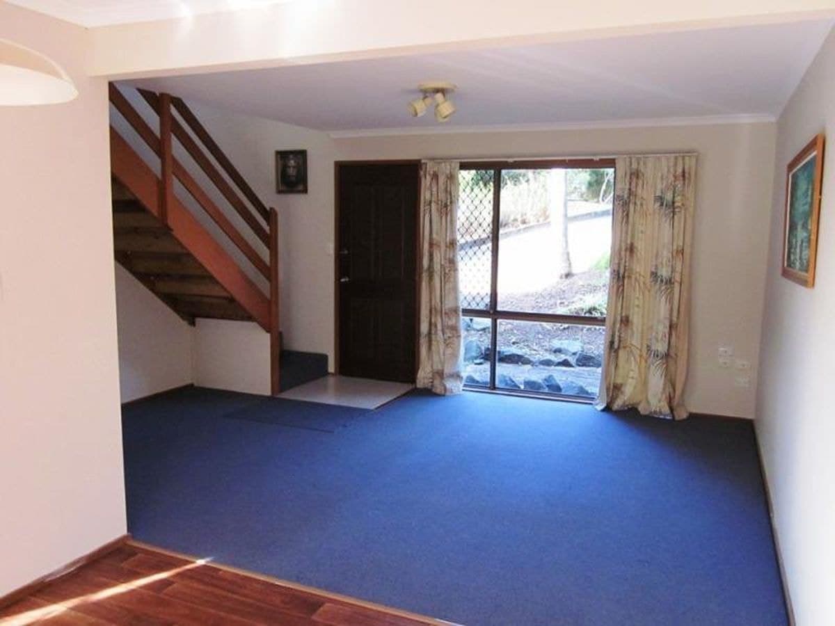 33 Corunna Cres, Ashmore, Ashmore - Thumbnail 5