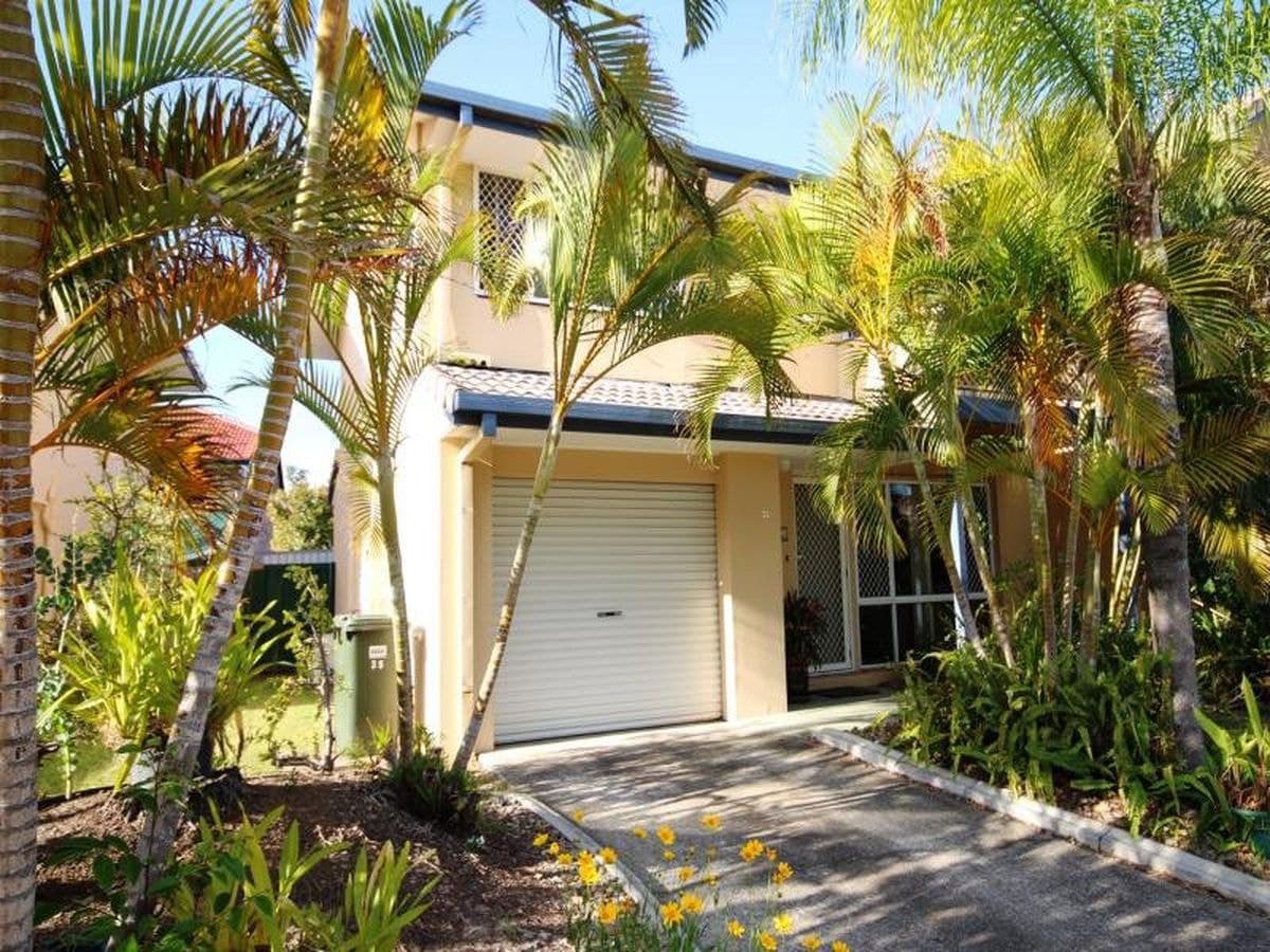 35 / 50 St Kevins Ave, Benowa, Benowa - Image 1