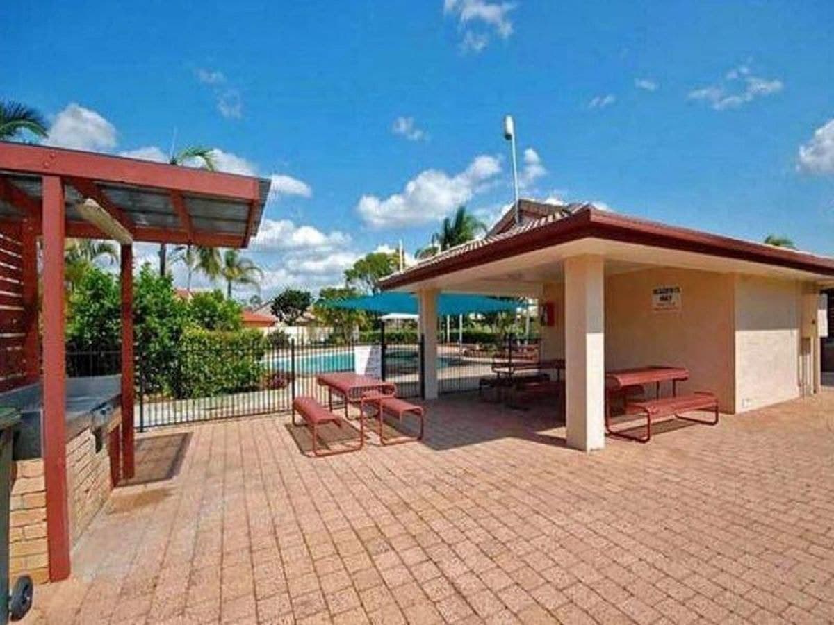 128 Benowa Rd, Southport, Southport - Thumbnail 8