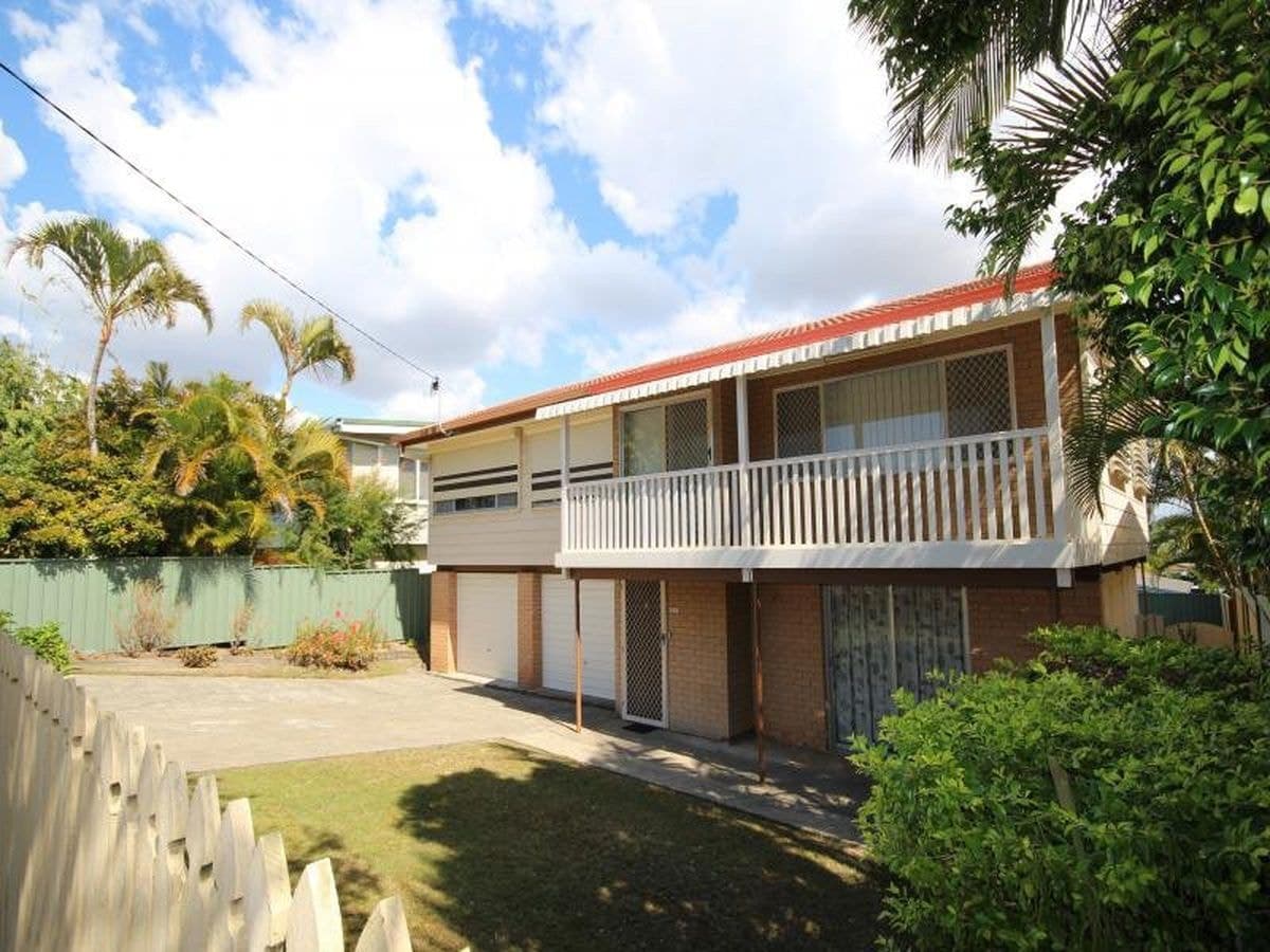 104 Wilson St, Labrador, Labrador - Thumbnail 2