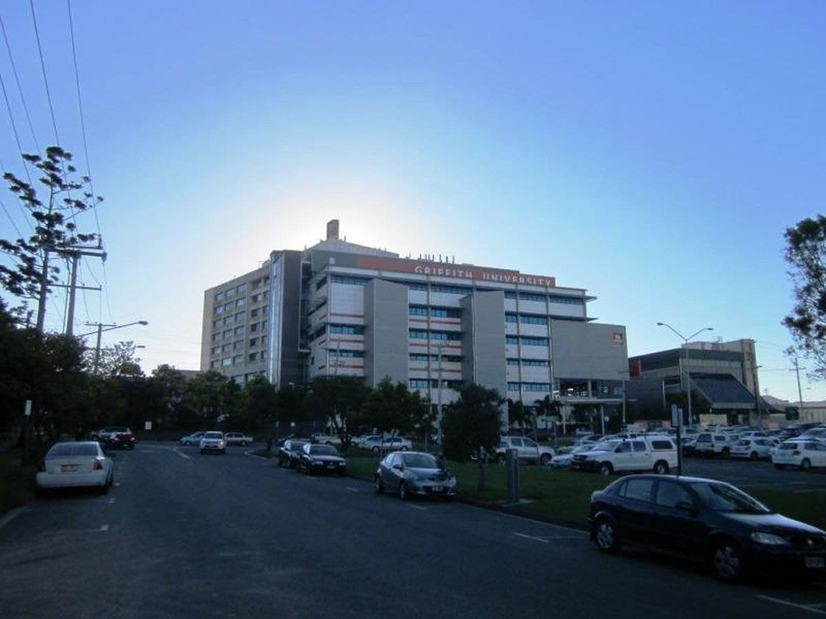 5 / 24 Lawson St, Southport, Southport - Thumbnail 2