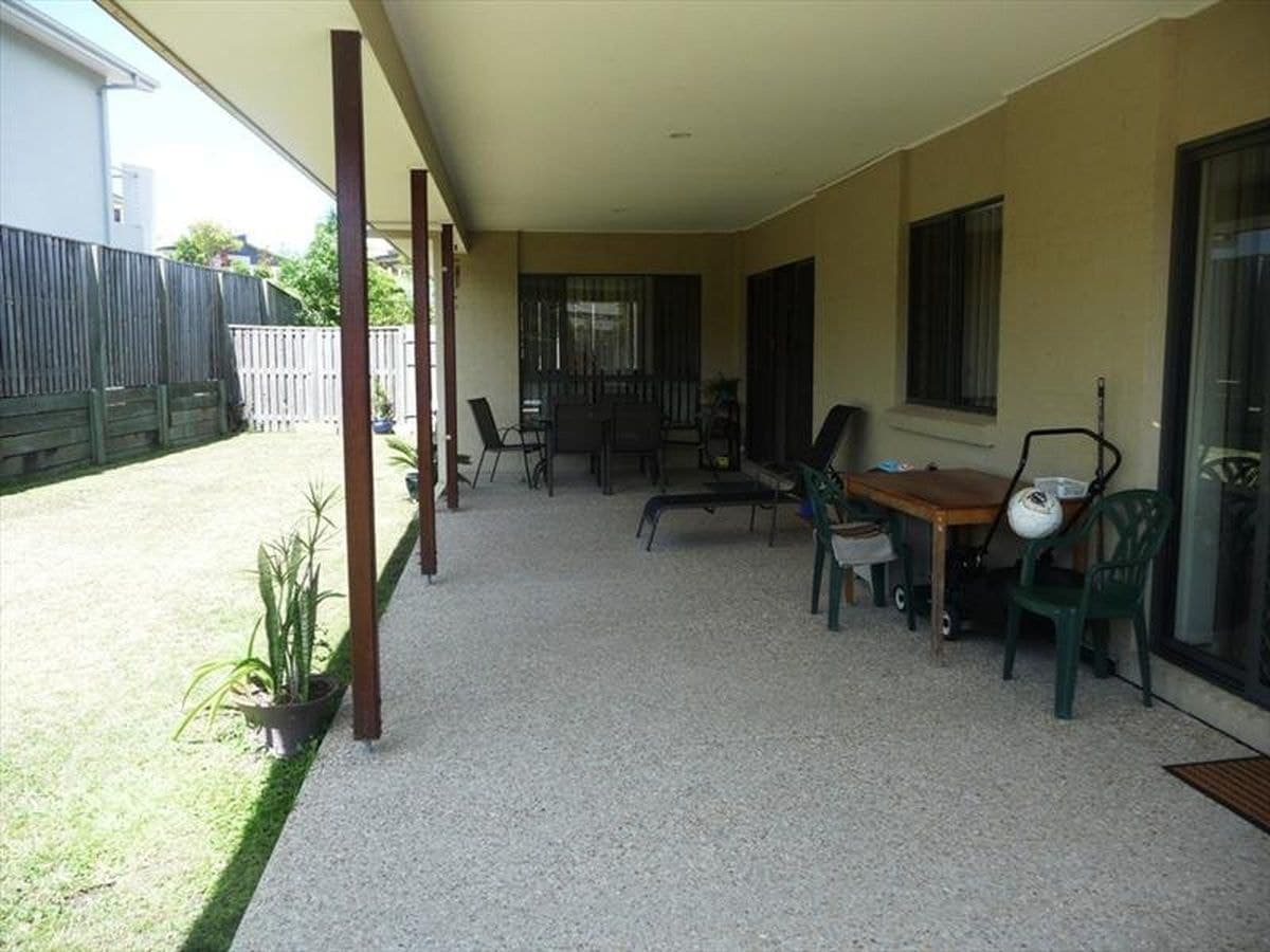 11 Stockdale St, Pacific Pines, Pacific Pines - Thumbnail 7