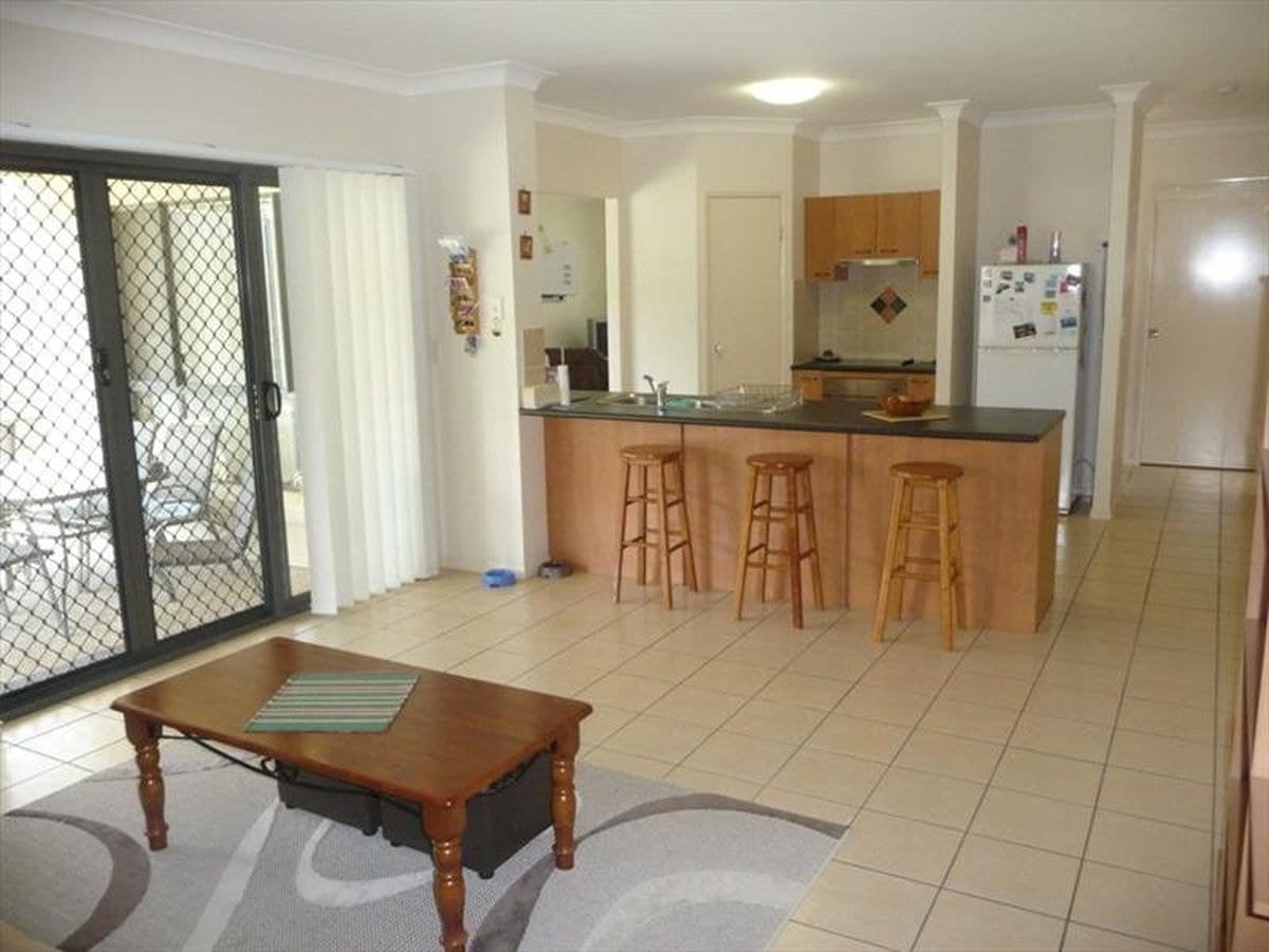 11 Stockdale St, Pacific Pines, Pacific Pines - Thumbnail 8