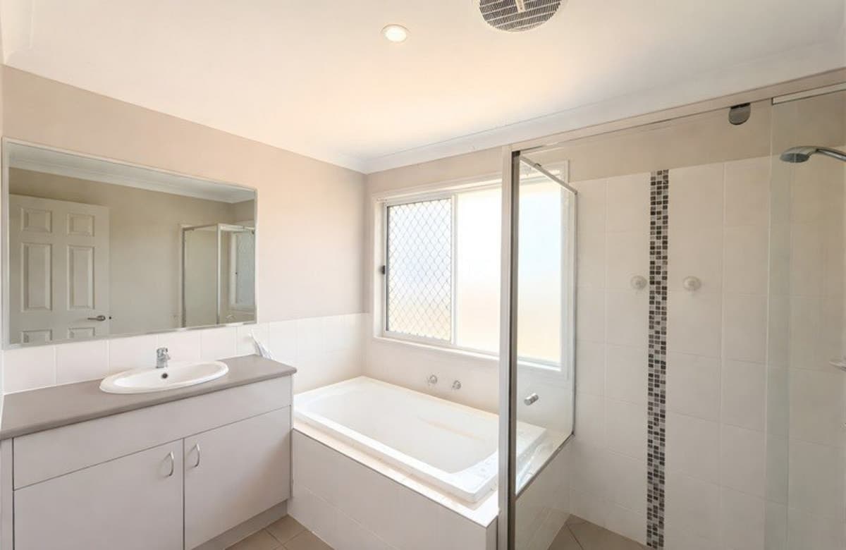 27 Walnut Crescent, Lowood QLD 4311, Lowood - Thumbnail 7